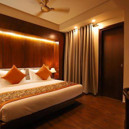 Ip Royal Hotel - นิวเดลี ภายนอก รูปภาพ
