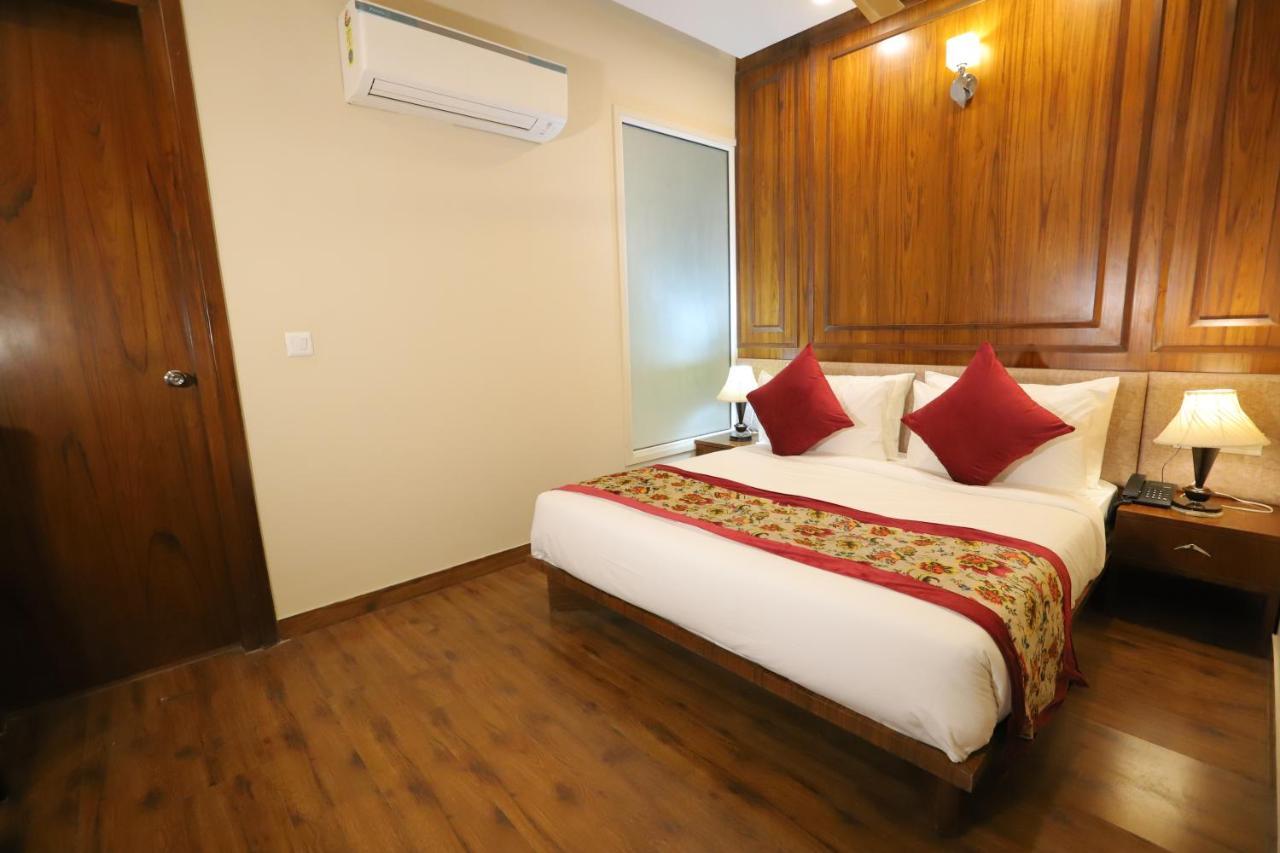 Ip Royal Hotel - นิวเดลี ภายนอก รูปภาพ