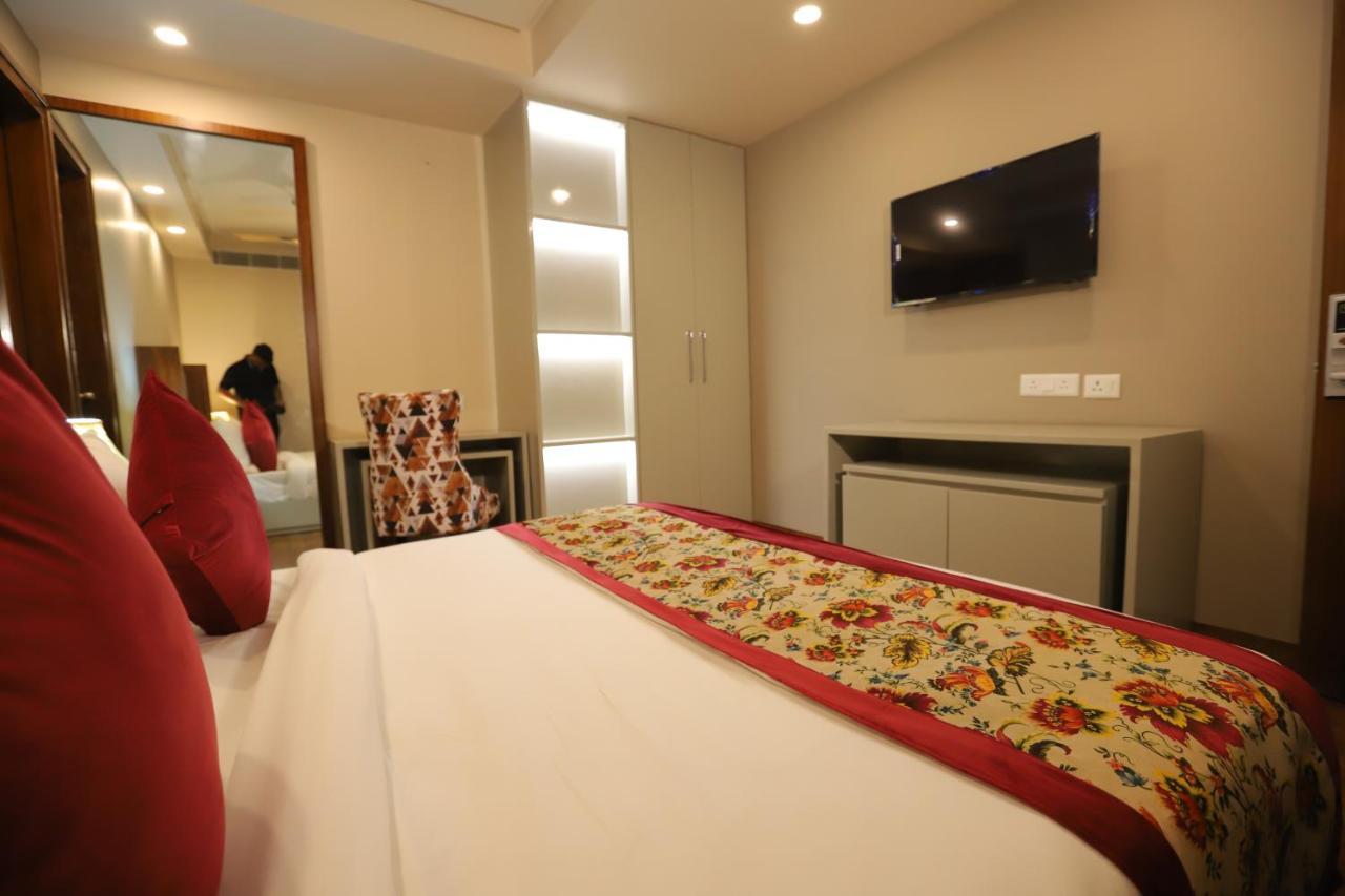 Ip Royal Hotel - นิวเดลี ภายนอก รูปภาพ