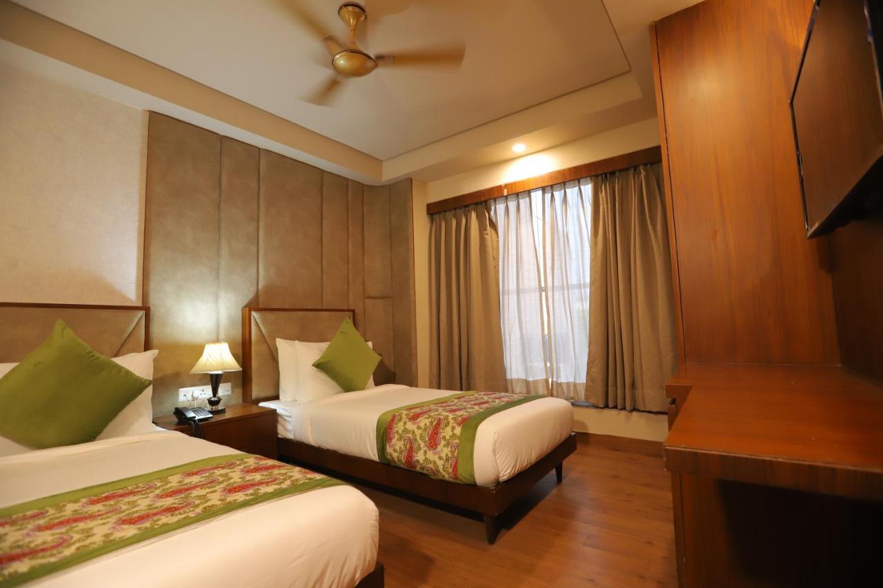 Ip Royal Hotel - นิวเดลี ภายนอก รูปภาพ