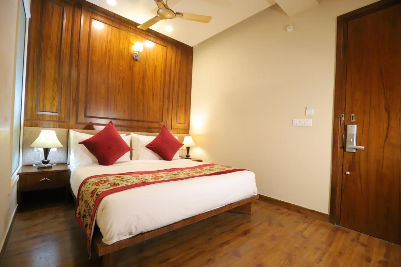 Ip Royal Hotel - นิวเดลี ภายนอก รูปภาพ
