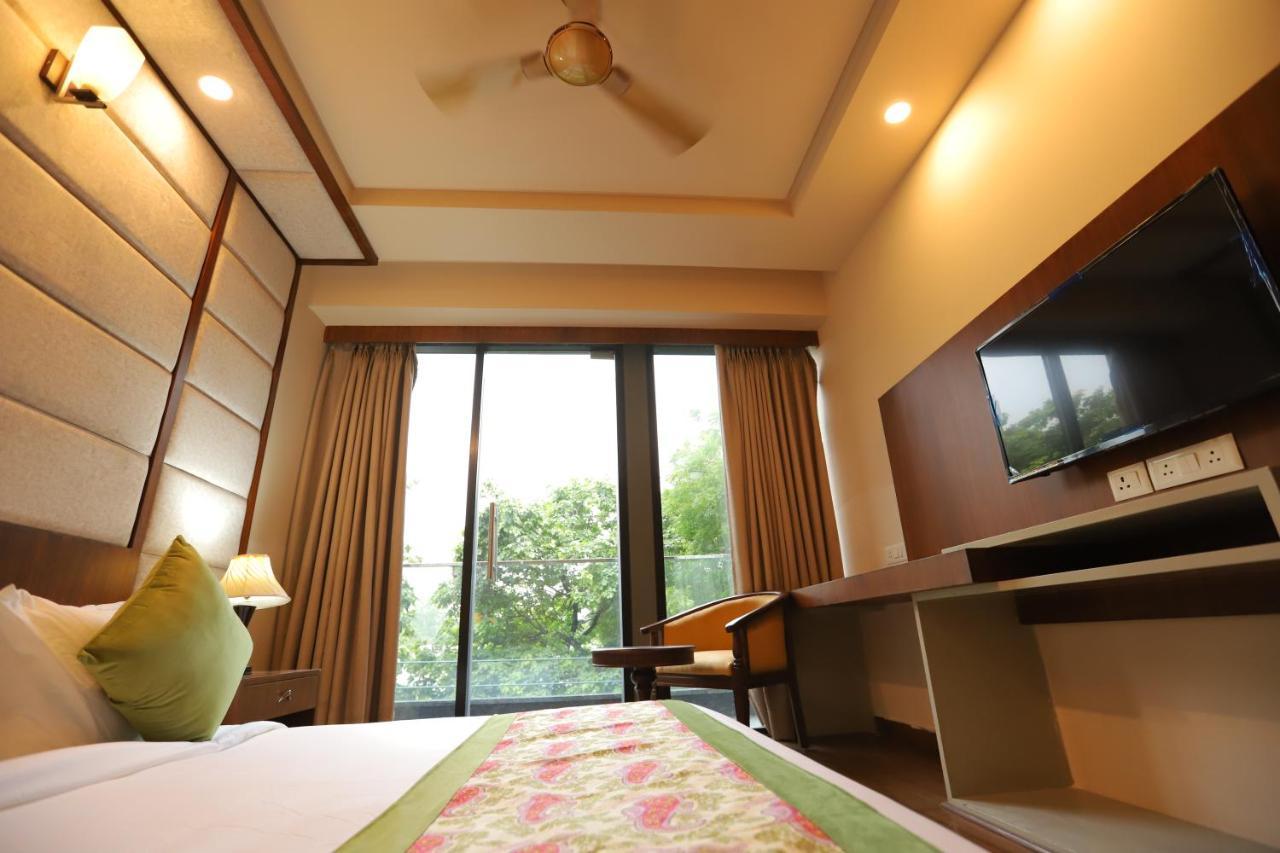 Ip Royal Hotel - นิวเดลี ภายนอก รูปภาพ